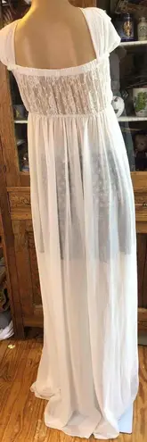 Empire Waist neglige Sleeveless Lace Bodice V Neck Long Length Small