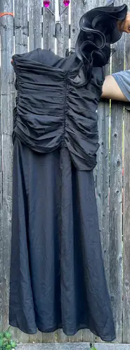 Cinderella Design One Shoulder Ruffle Evening Gown Prom Dress in Black - Size XL