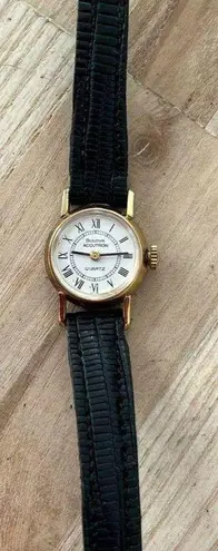 Bulova Accutron Rare Vintage Ladies Watch Gold Filled Case White Dial Leather