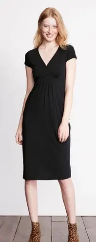 Boden • Casual Jersey Dress surplice black cotton knit day cap sleeve a