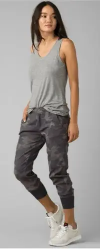 prAna Granite Gray Camo Sky Canyon Jogger Pants Size 10