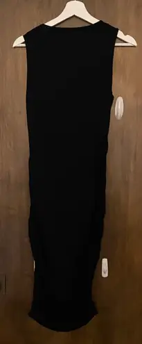 A pea in the pod Maternity Black Ruched Sides Sleeveless Midi Dress, size S