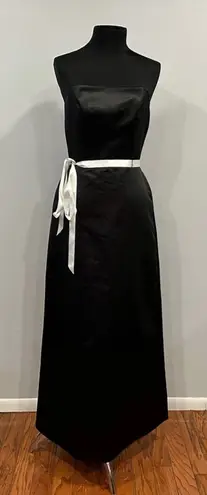 Bill Levkoff Classic Black Strapless Gown White Sash 8 Vintage VTG
