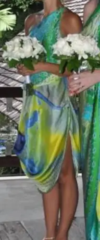 Camilla 100% Silk OS One-Size
Multi-Wear Sarong Maxi Dress
Cover-Up