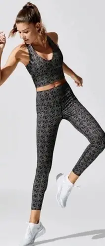 Carbon 38 Black High Rise 7/8 Lace Floral Pearl Print Metallic Silver Leggings