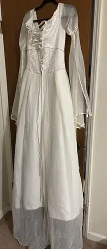 Christine Renaissance wedding dress Size 6