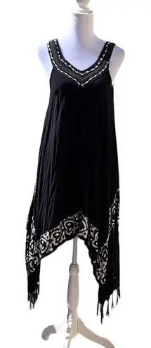 Riviera Sun sz M blk&wht batik w/ fringe & a crazy cute hem GUC Black Size M