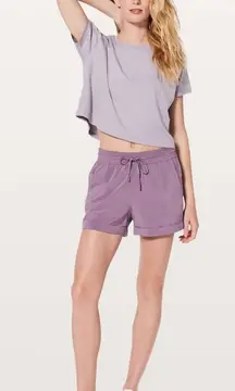 Lululemon Spring Break Away Short *4-way Stretch 3" Size 2