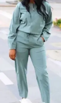 Lululemon Ventlight Zippered Jumpsuit in Tidewater Teal Size 2