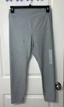 NEW Old Navy women’s cloud+ go-dry medium gray soft‎ stretch high waist leggings