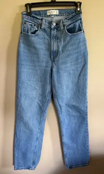 Abercrombie &‎ Fitch The 90s Straight Ultra High Rise Curve Love Jeans