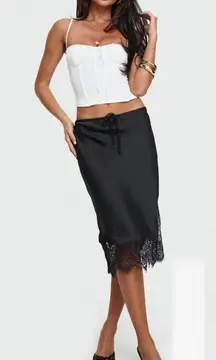 New! Princess Polly Gervais Satin Midi Skirt in Black‎ Sz 6