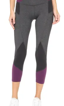 fragmented Capri workout gym athletic leggings size extra small XS