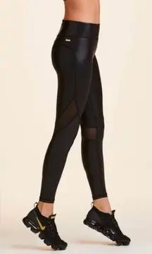 NWT alala captain ankle tight in liquid black