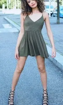 strappy cross back olive green romper size medium