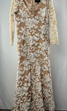 Bariano Long Sleeve Lace Gown in White Tan Size 12‎