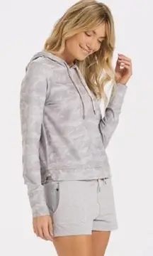 Vuori Camo Halo Essential Hoodie Large