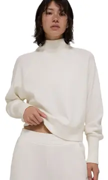 ALO Yoga Waffle Weekend Escape Mock Neck Long Sleeve Ivory White Size Large