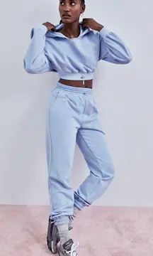 Josie Sweatshirt in Powder Blue