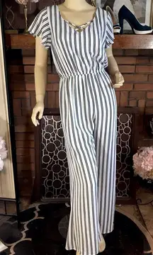 ONE CLOTHING LOS ANGELES WHITE WITH NAVY BLUE STRIPES KNIT JUMPSUIT (M)