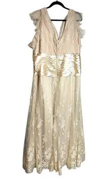 NWT JOVANI EVENING 71789 lace rhinestone brooch waist gown