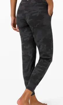 Lululemon black camo joggers