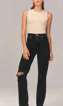 A&F Ultra High Rise 90's Straight Jean - Black Distressed - 27