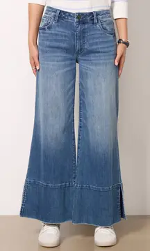 Kut from the Kloth Mid Rise Goldie Super Flare Jeans Size 8