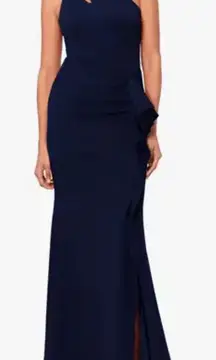 XSCAPE EVENINGS Asymmetric Trumpet Gown in Navy‎ Size 4 Formal Wedding