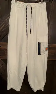 Nike Sportswear Women's XS Cargo Workout Beige Tan Pants Sweatpants