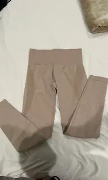 Seamless Contour Leggings