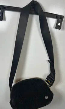 Lululemon Crossbody Bag Black Belt