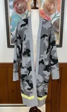 Super Cute Simply Vera Wang Camo Duster Sweater!