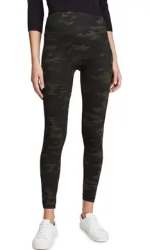 Seamless Tummy Control Green Camo Leggings Size Large