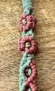 Adorro NWT macrame daisy flower wristlet keychain green pink girly cottage