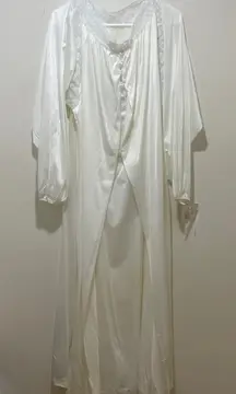 Val‎ Mode Medium White Long Satin Lace Trim Nightgown Robe Set VTG Deadstock NWT