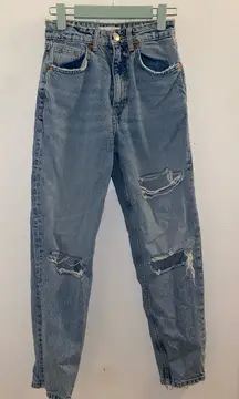 Zara women’s size 0 distressed ripped light blue jeans