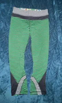 Lululemon run inspire II crop size 4 seawheeze rare 2015 bugs g