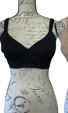 Carole Hochman Set Of 2 Seamless Wireless Stretch Bras Medium NWOT