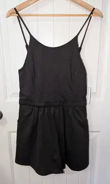 NWT Kalani Hilliker For ALYCE Paris Mini Sleeveless Romper/Skort Women's Medium