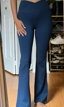 Navy yoga pants with cross waist band 