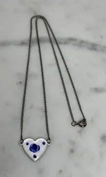 Vintage Heart Pendant Necklace Blue Flower Accents On Silver Chain Forget Me Not