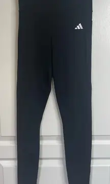 Adidas Black Solid Leggings Size Medium Tight Fit Pocket Aeroready Striped Logo