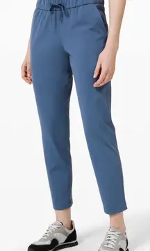 Lululemon On the Fly 7/8 Pant Ink Blue Size 12