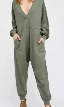 Intimately FREE PEOPLE Green WOMENS 
Long Sleeve Slouchy JUST BECAUSE Jumpsuit L