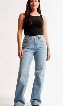 Abercrombie & Fitch Curve Love High Rise 90s Relaxed Jean