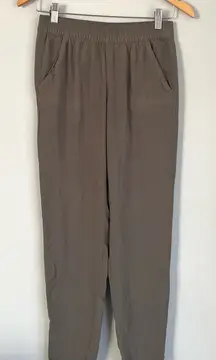 H&M Divided Green Pull On Jogger Pants Size 2