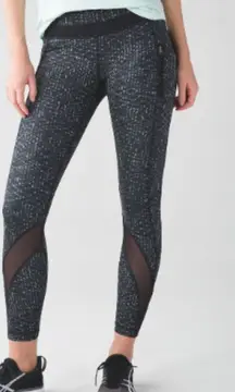 Lululemon Inspire Tight II (Mesh) Samba Snake Battleship Black / Black 7/8 Size
