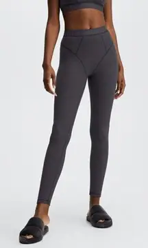 Fabletics Pewter Gray Black Waffle High-Waisted Leggings M