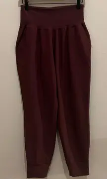 Old Navy Powersoft High-Waisted Maroon Joggers Stretch Athleisure Size M